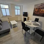 75m2 In Zittauer Stadtzentrum Innenstadt Innenring Lage - Wohnen Auf Zeit In - 3 Raum Daire