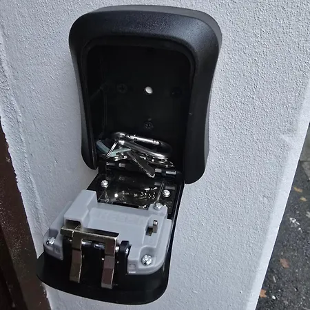 דירה 75m2 In Zittauer Stadtzentrum Innenstadt Innenring Lage - Wohnen Auf Zeit In - 3 Raum *