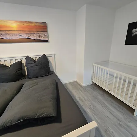 Apartment 75m2 In Zittauer Stadtzentrum Innenstadt Innenring Lage - Wohnen Auf Zeit In - 3 Raum