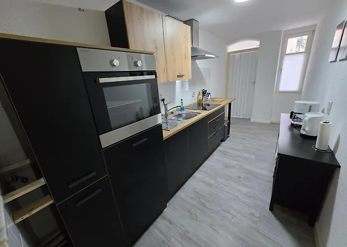 Apartment 75m2 In Zittauer Stadtzentrum Innenstadt Innenring Lage - Wohnen Auf Zeit In - 3 Raum *